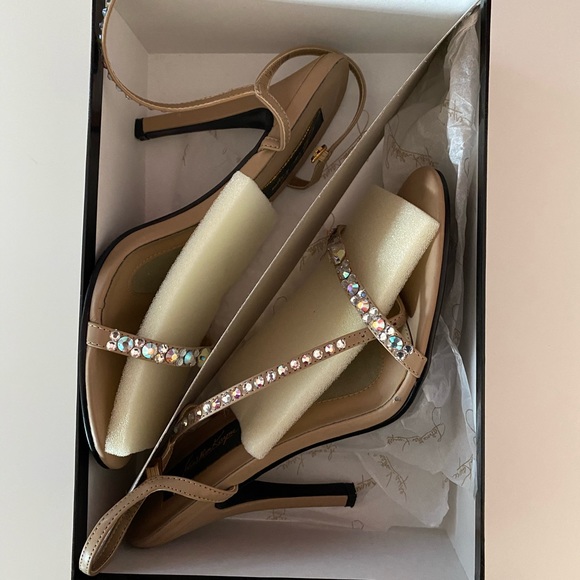 johnathan kayne Shoes - Johnathan Kayne Heels